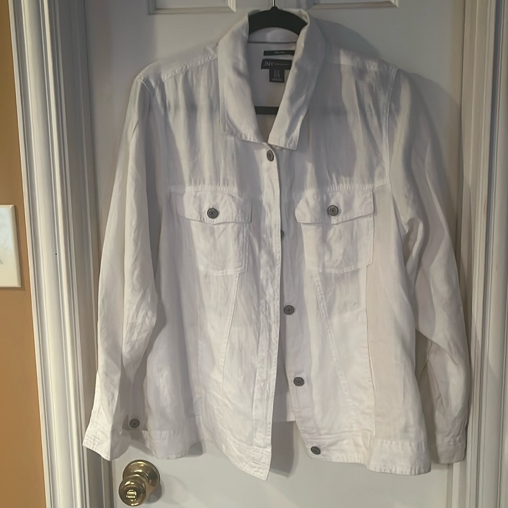 Jones of New York white linen jacket